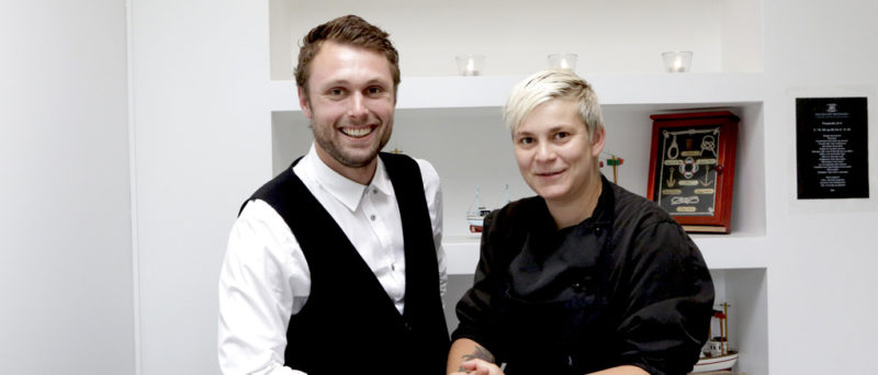 Sebastian Herschend og Heidi Jeppesenkæmper en kamp for at få erstatning efter et oliespild i deres restaurants kælder. Foto: Madliv.dk