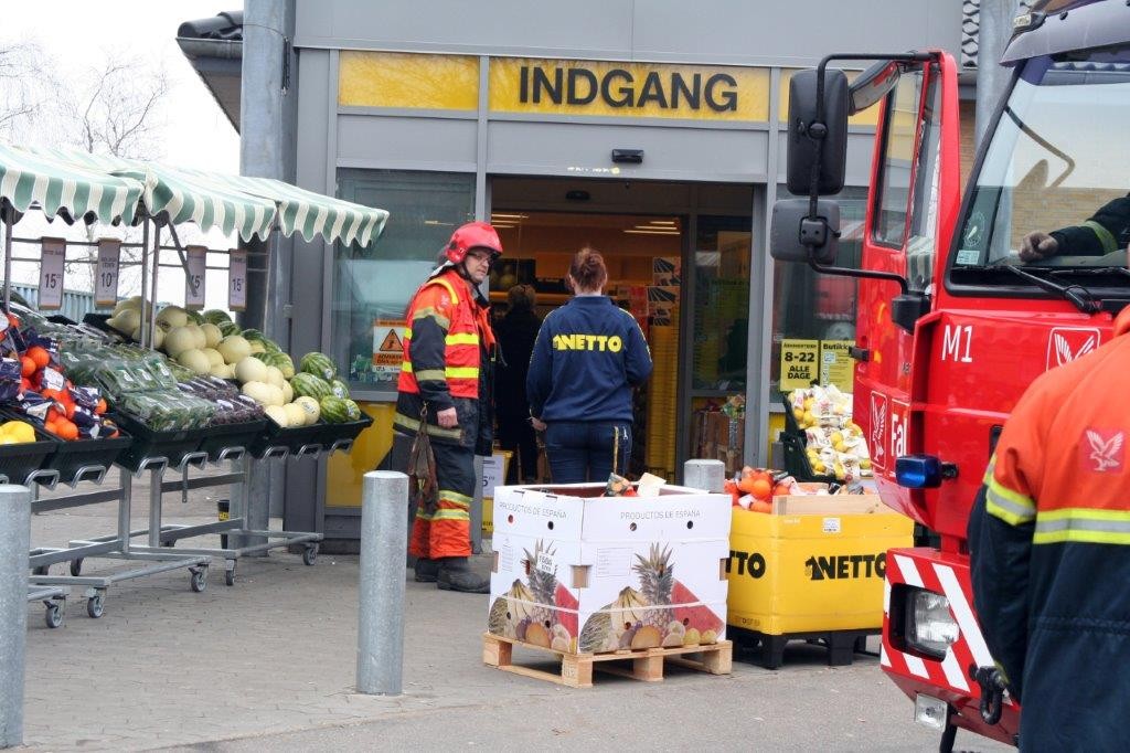 Røg brand Netto 05042016 (8)