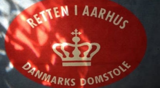 Retten i Aarhus gulvtppe logoFoto stjyllands Politijpg